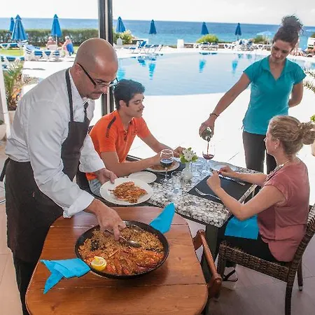 Hotel apartamentowy Vistamar 3*