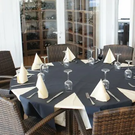 Apart Otel Vistamar 3*