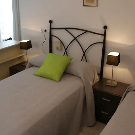 Aparthotel Vistamar 3*