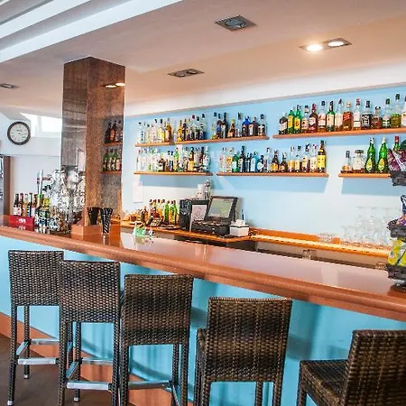 Aparthotel Vistamar 3*