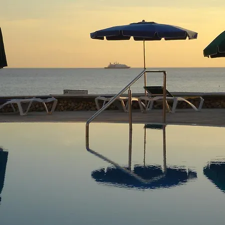 Aparthotel Vistamar 3*