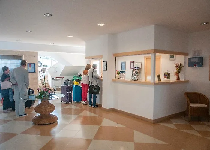 Vistamar Aparthotel 3*